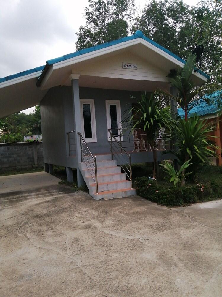 Oyo 75515 Sairung Farmstay 끄라비 외부 사진