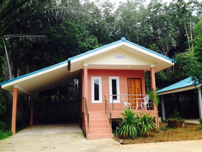 Oyo 75515 Sairung Farmstay 끄라비 외부 사진